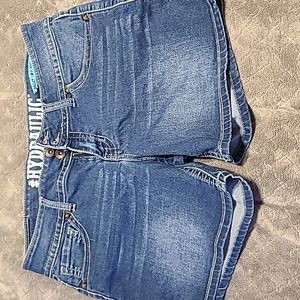 Hydraulic shorts